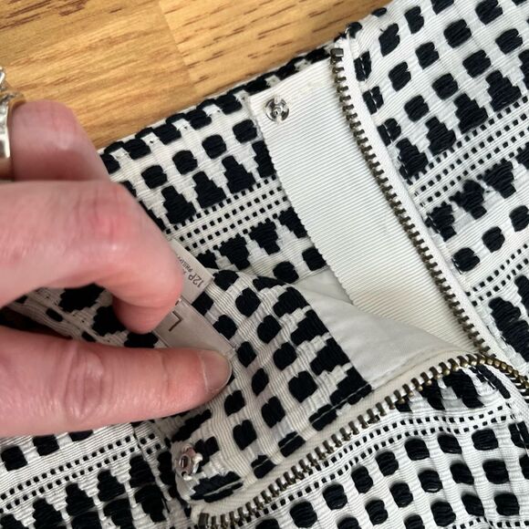 Beautiful Pencil Style Skirt by LOFT - Picture 8 of 10